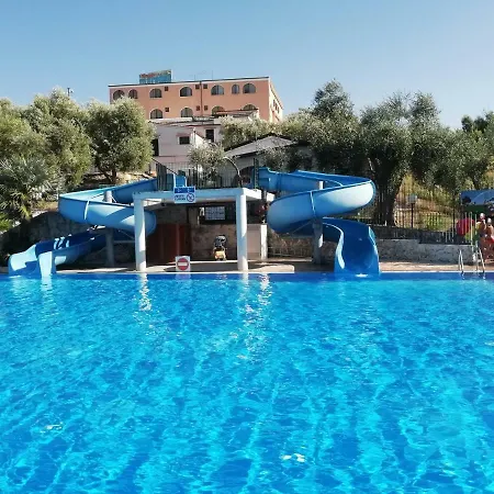 Villaggio Mare Blu 3*